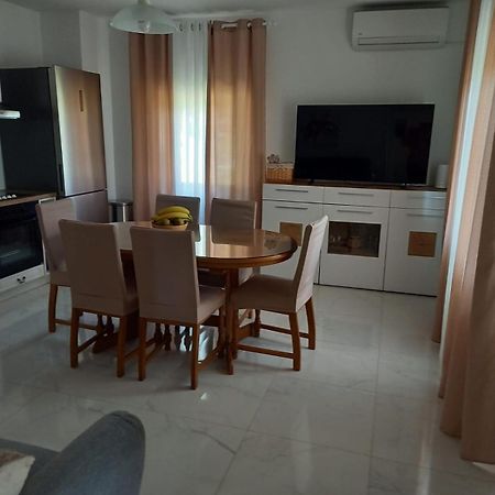 Holiday House Tunjarice Обровац Экстерьер фото