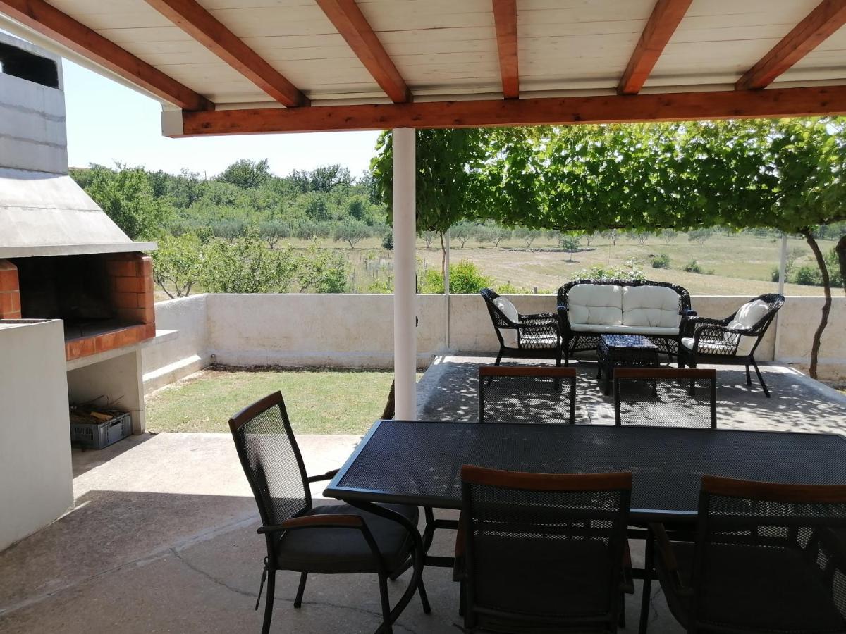 Holiday House Tunjarice Обровац Экстерьер фото