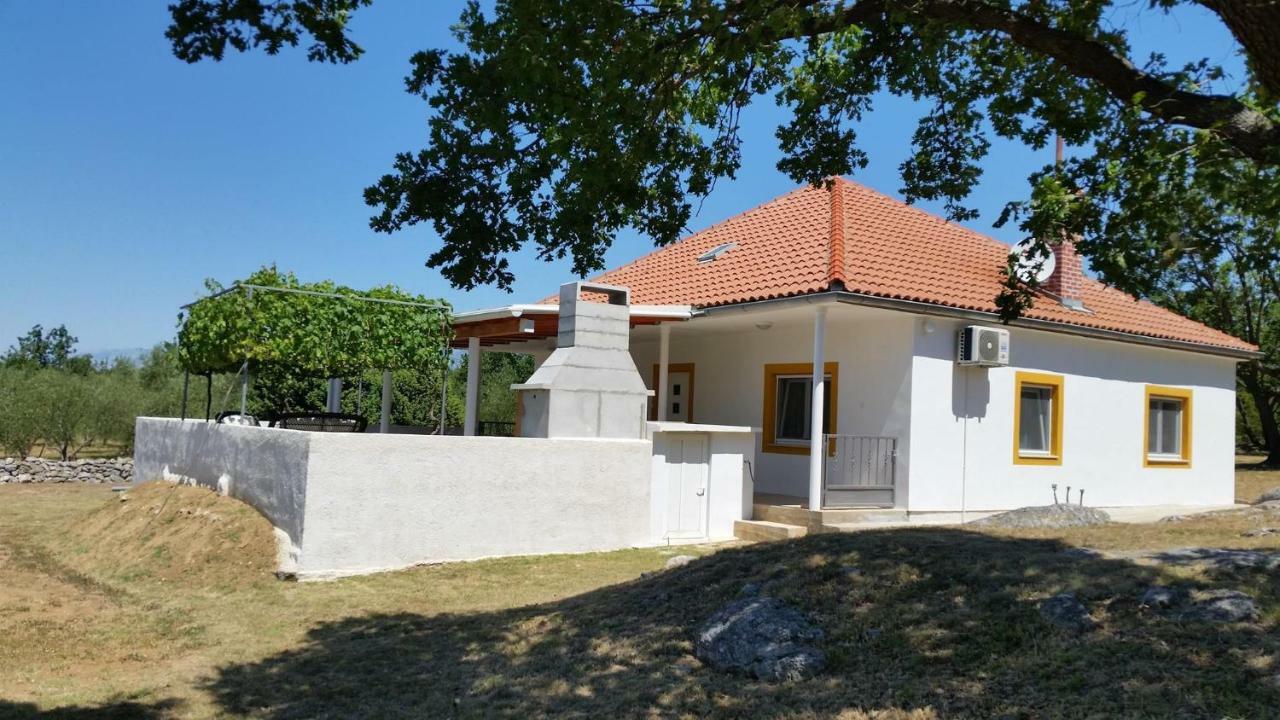 Holiday House Tunjarice Обровац Экстерьер фото